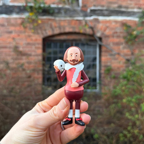 William Shakespeare Literary Figurine – Book Lover Gift